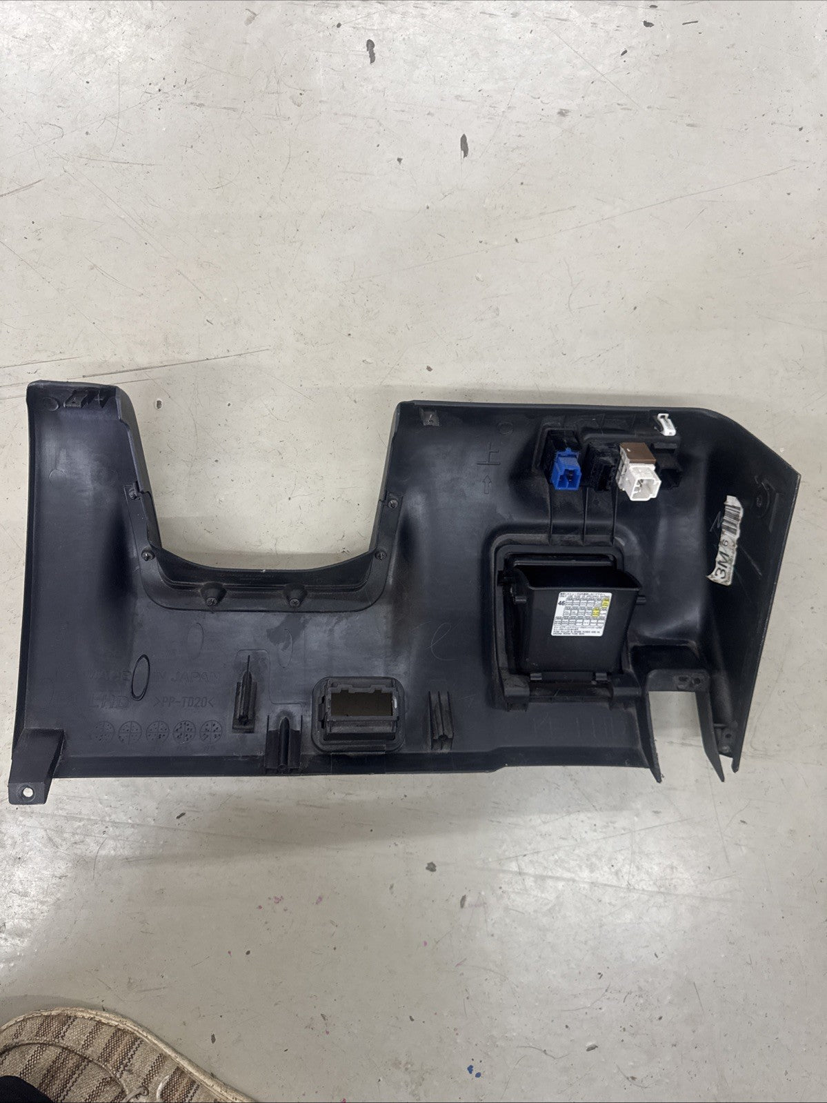 Subaru Impreza WRX STi OEM Lower Dash Kick Panel Trim 02-07 De-icer Switch