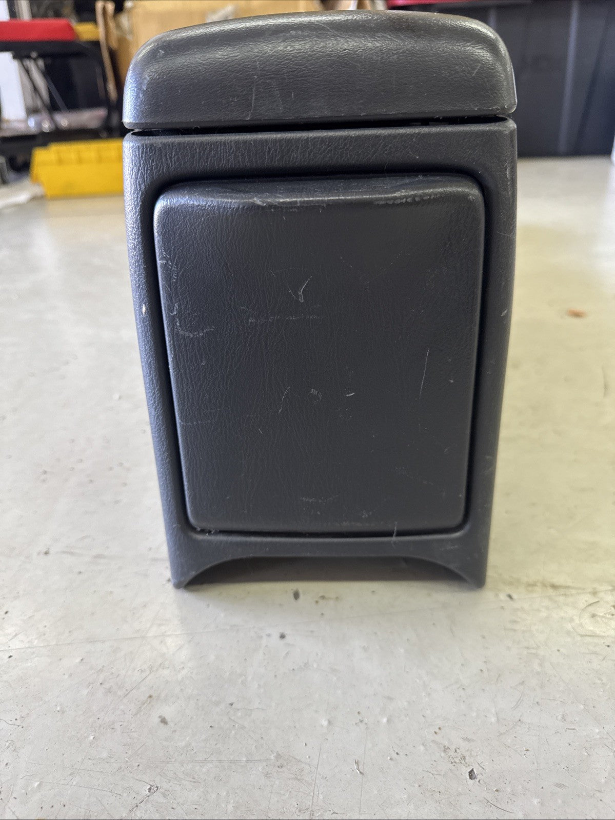 2005-07 Subaru Impreza WRX STI Black Center Console Rest Trim Middle