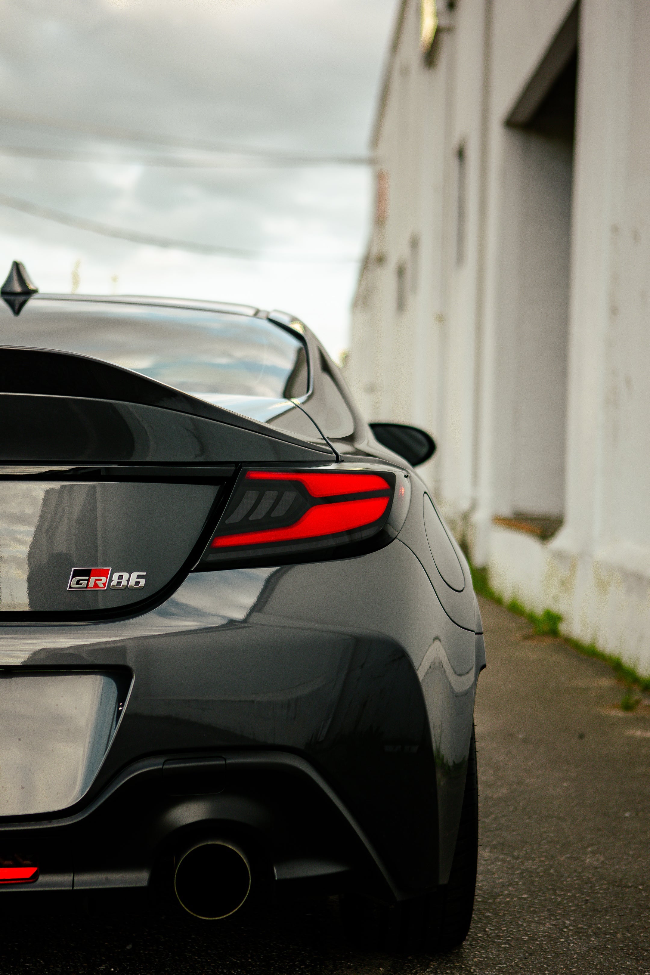 OLM Raiden LED Taillights (Clear Lens/Red Bar) - 2022+ GR86 / BRZ